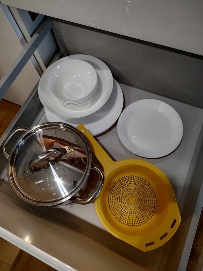 شقة Uroczy Apartament Z Miejscem Na Auto W Garazu وارسو المظهر الخارجي الصورة