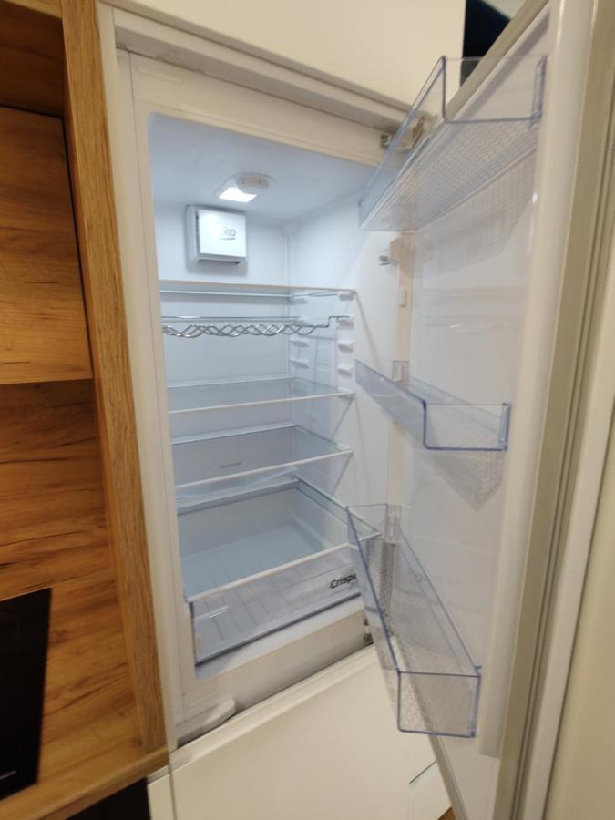 شقة Uroczy Apartament Z Miejscem Na Auto W Garazu وارسو المظهر الخارجي الصورة